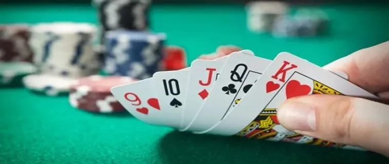 Chinh Phục Bàn Cược Xì Tố 888Slot Đỉnh Cao Săn Thưởng Lớn Ngay Hôm Nay